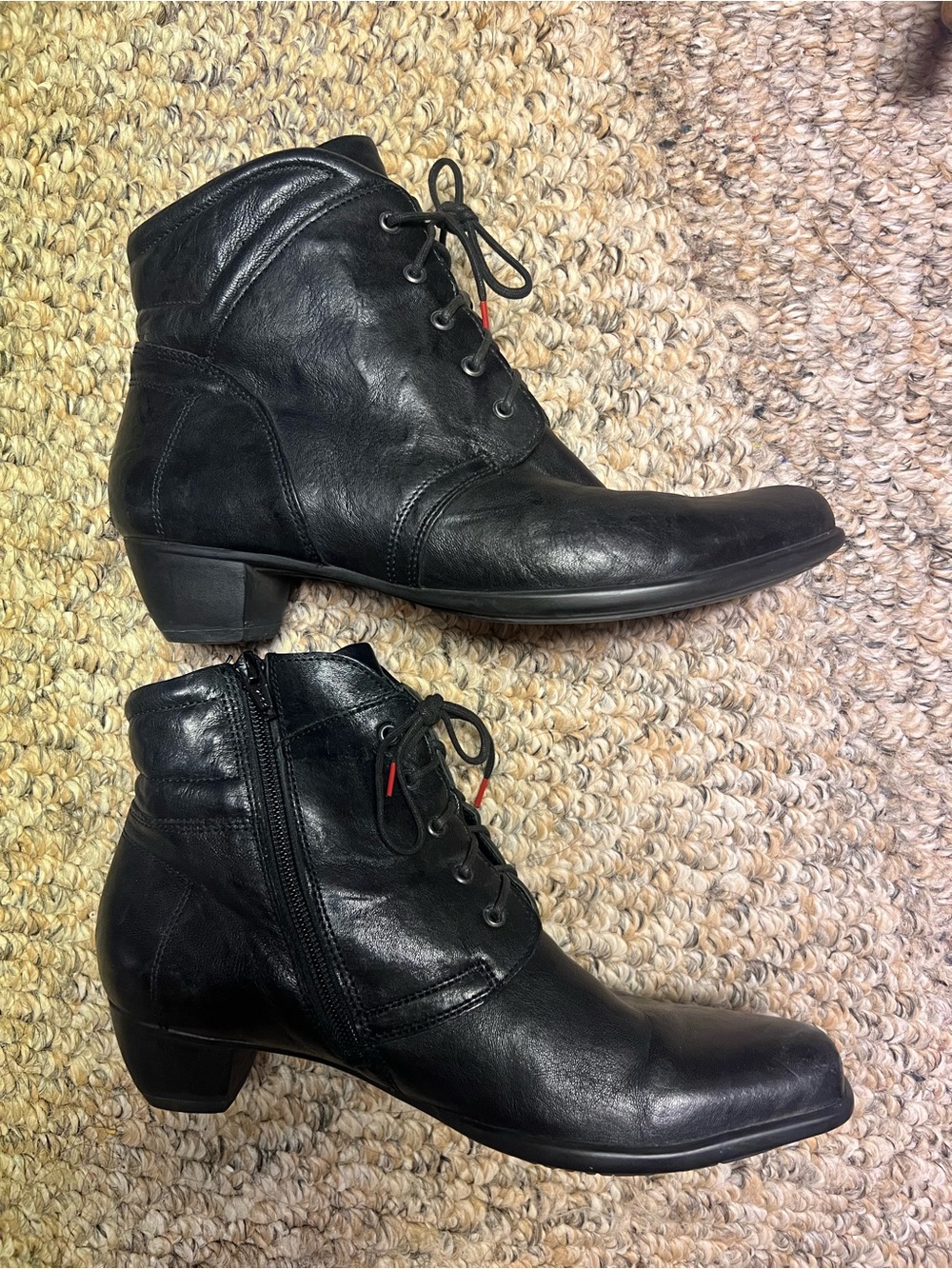 Women’s Think! Black Leather Lace-Up Ankle Boots Size 38.5